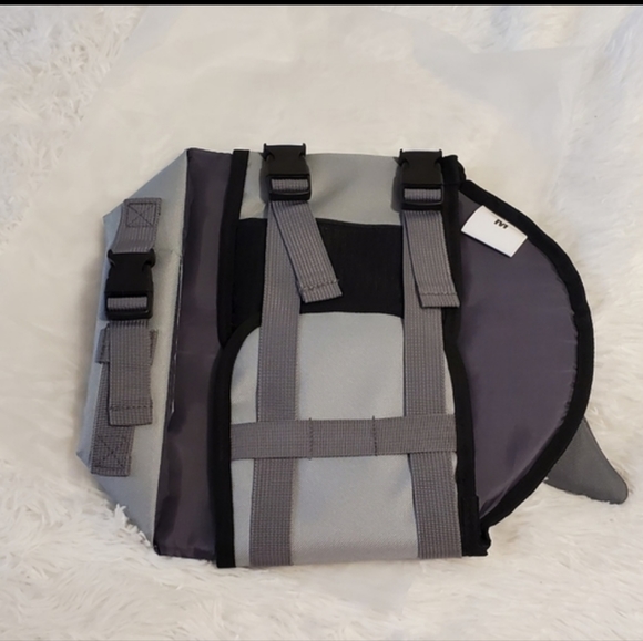 Shark life jacket for dogs M - Picture 6 of 7